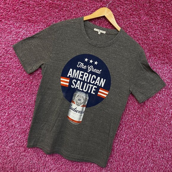 Budweiser The Greatest American Salute Tshirt size medium - Picture 3 of 4